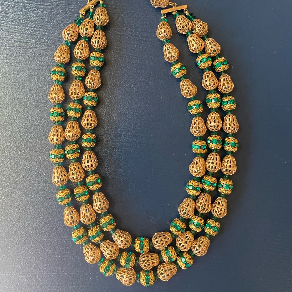 Vintage Emerald Green and Gold 3 strand necklace